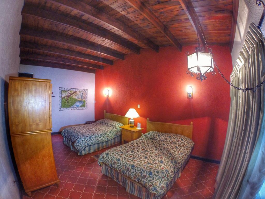Hotel Parador Santa Cruz Creel Quarto foto